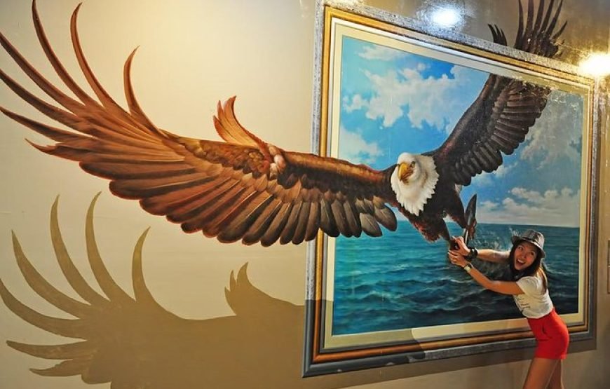 Art in Paradise