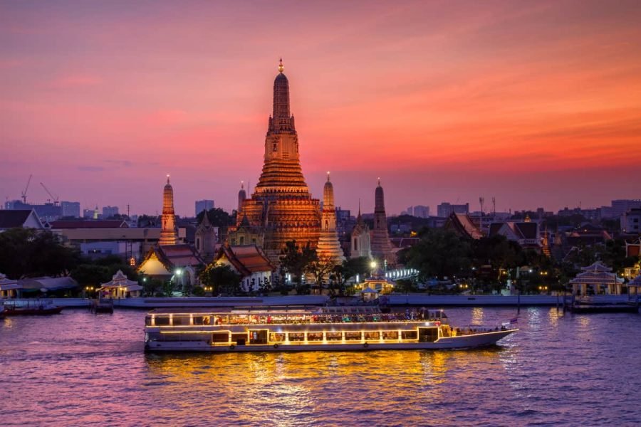 Dinner cruise International Buffet bangkok