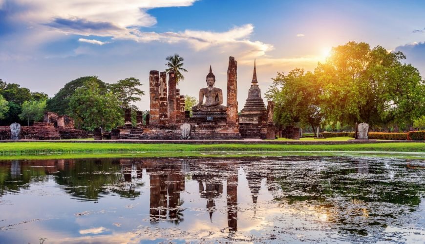 Island Hopping & More: A Guide to the best tours in thailand